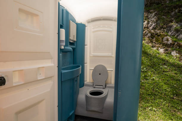 Best Portable Restroom Setup and Delivery  in Bellville, TX